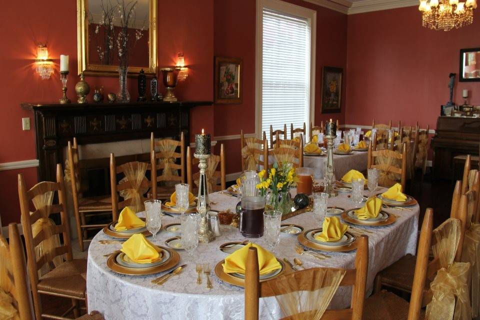 Monell's Dining & Catering