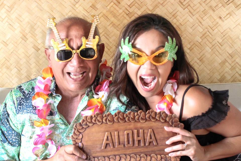 The Hawaiian Photo Bus