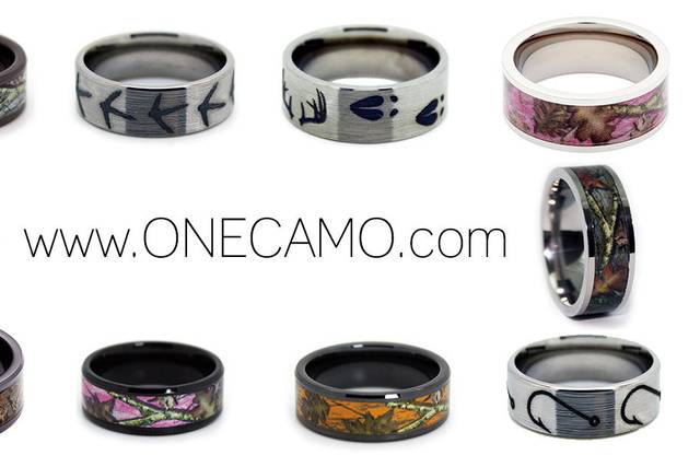 Personalized Men's Camo Wedding Ring - Engraved Handwriting Camouflage –  Think Engraved