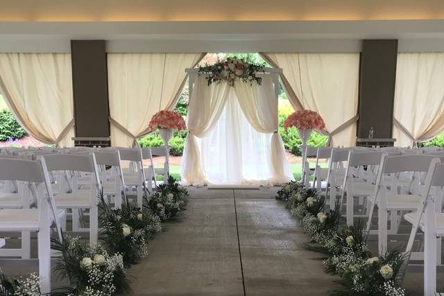 Aisle & Alter Decor
