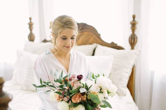 Bride in her suite | Kathryn Elisabeth Photographs