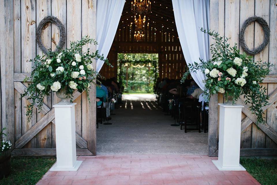 The McGarity House | Photo: Kathryn Elisabeth PhotographsFlorist: Wrennwood Design