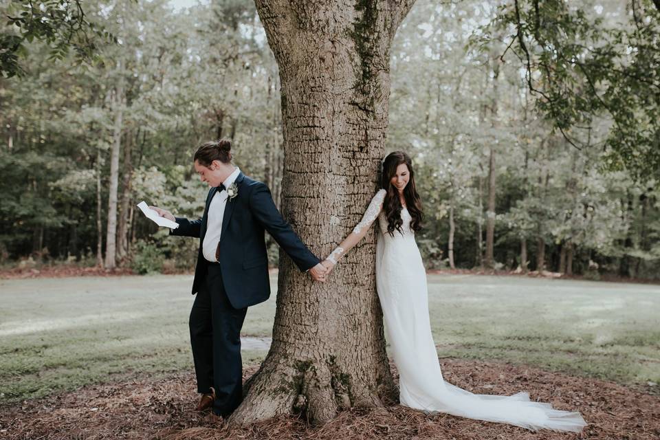 Holding hands | Connie Marina Photography