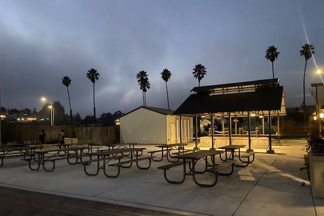 Dining & Outdoor Reception