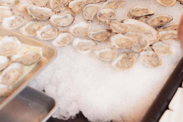 Oyster bar? Heck yes!
