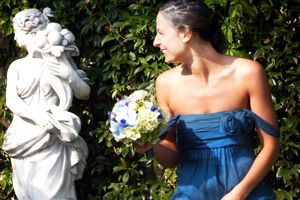 Venetian wedding- waiting for the bride in the Cipriani garden