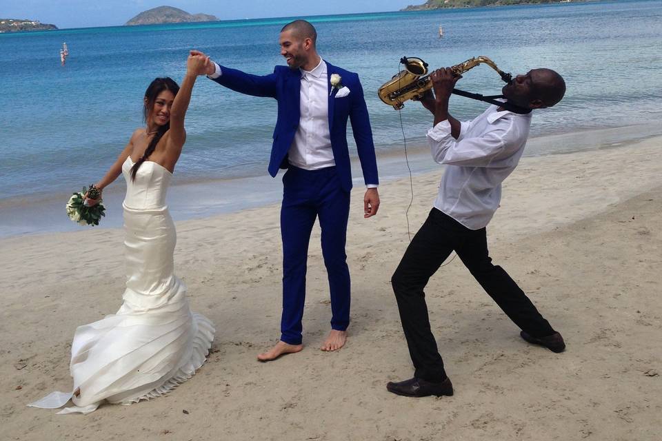 Destination wedding at Magens Bay Beach St Thomas USVI Virgin Islands bride and groom wedding planner, photographer