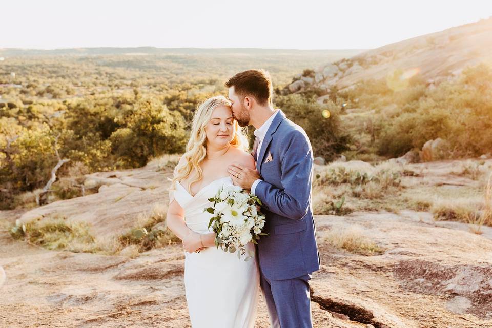 Elopement couple