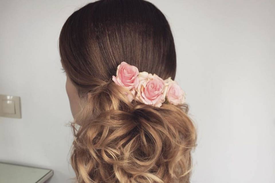 Flowers on curls