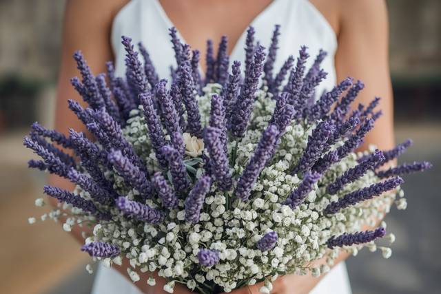 Bridal bouquet Large lavender and baby's breath 2000.jpg