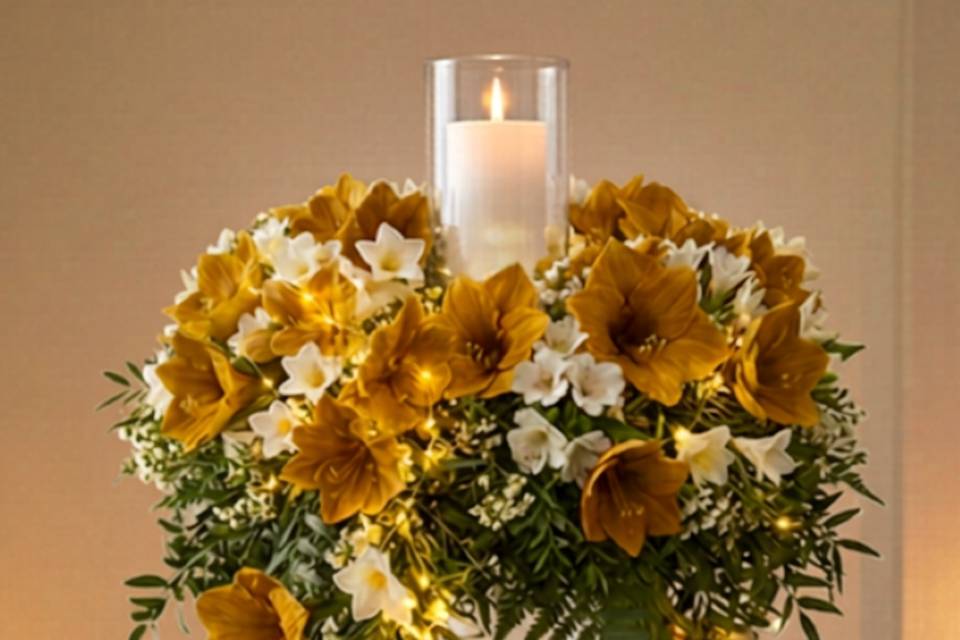 Gold-white cascading centerpiece fairy lights.png