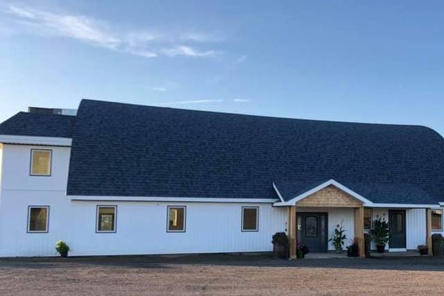 The Barn w 135 ppl occupancy