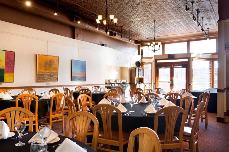 Larkspur Bistro & Bar