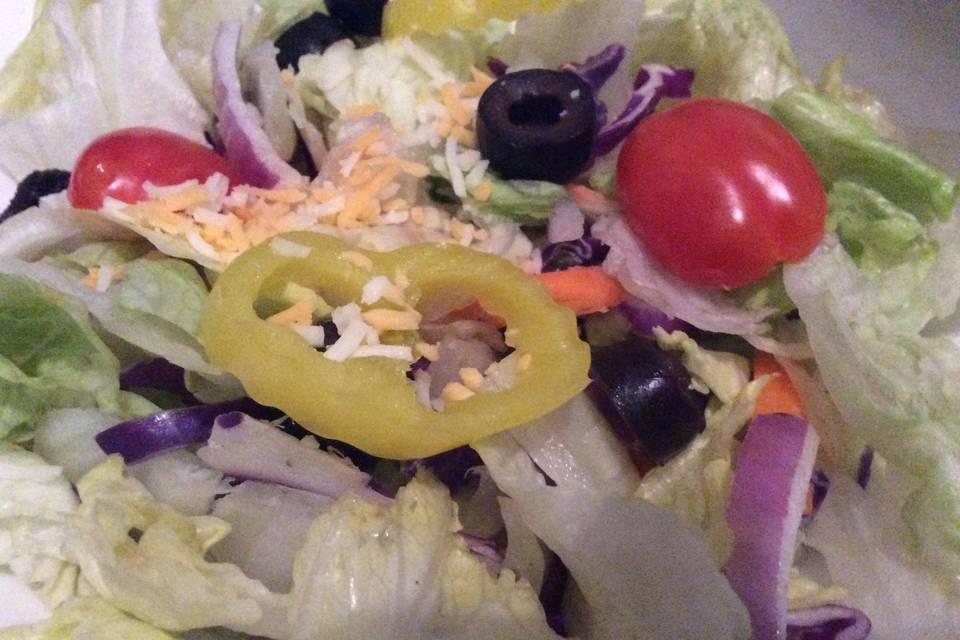 Signature fresh salad