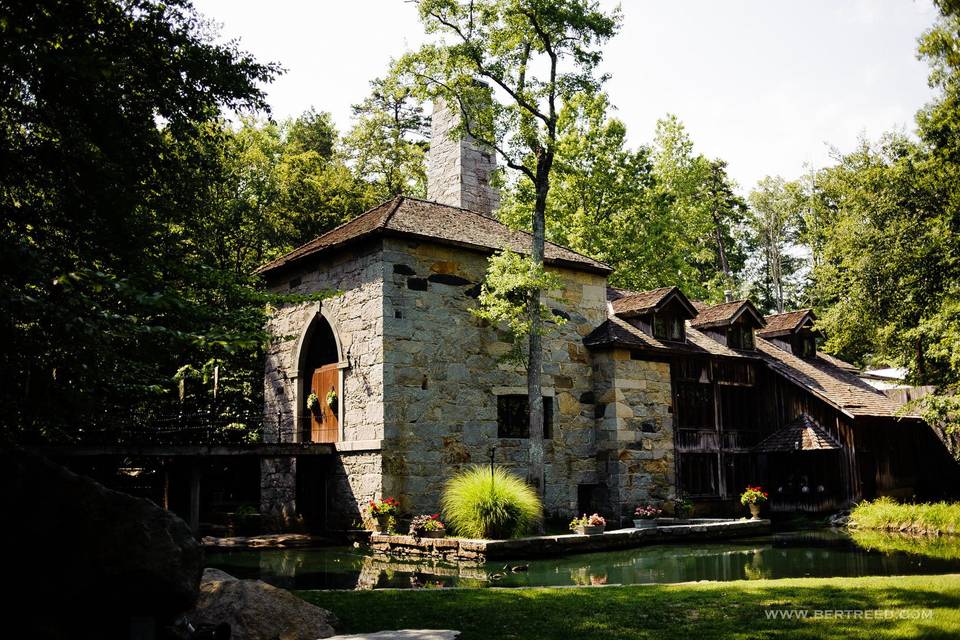 Fall Foliage at the Castle