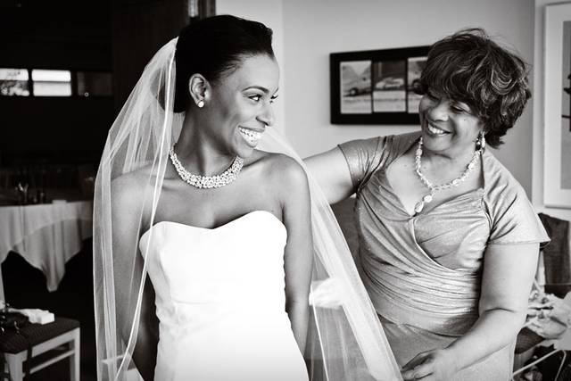 Tracy & Riva Modern Wedding Photography