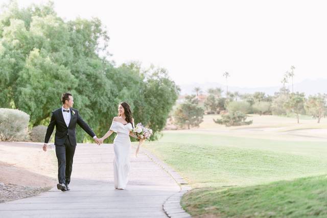 Romantic hues at Canyon Gate