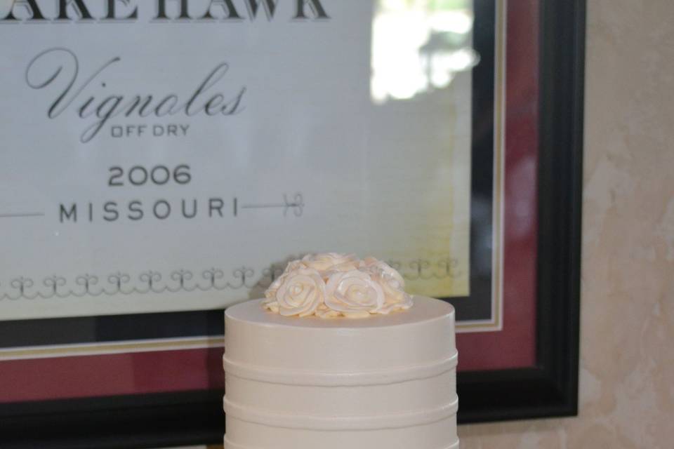 Cherish The Cakes - Wedding Cake - Kansas City, MO - WeddingWire