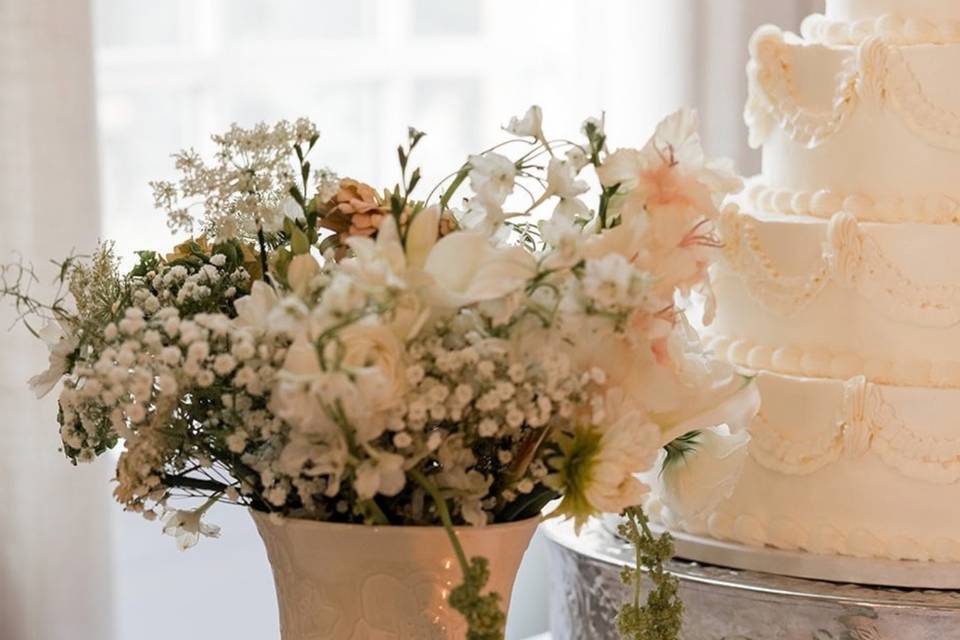 Dress vase 2