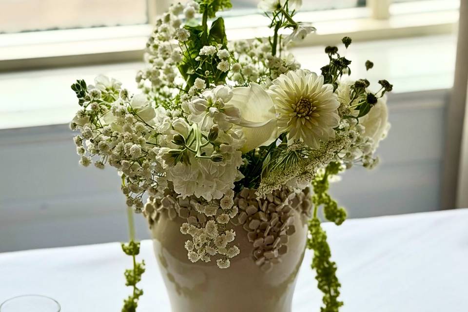 White hydrangea vase w/pearls
