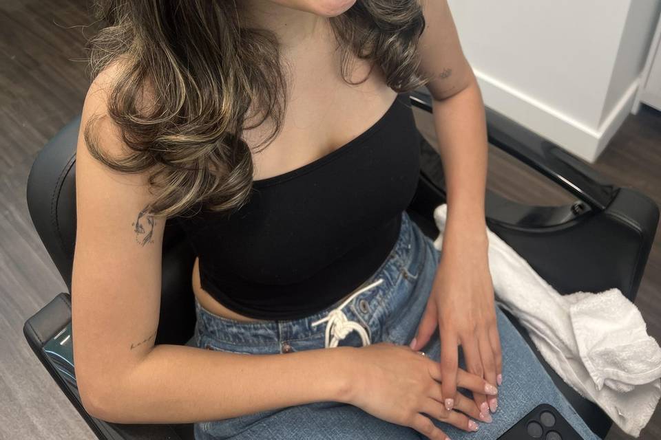 Brush curl blowout