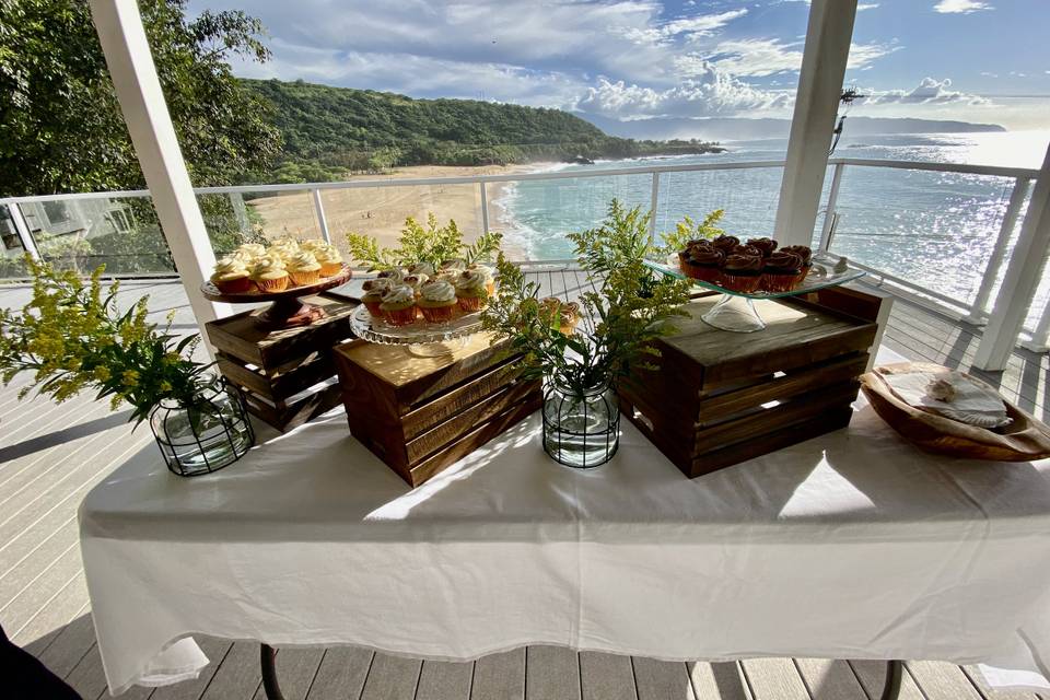 DESSERT TABLE