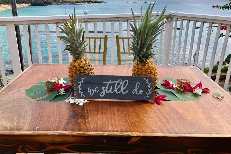 SWEETHEART TABLE