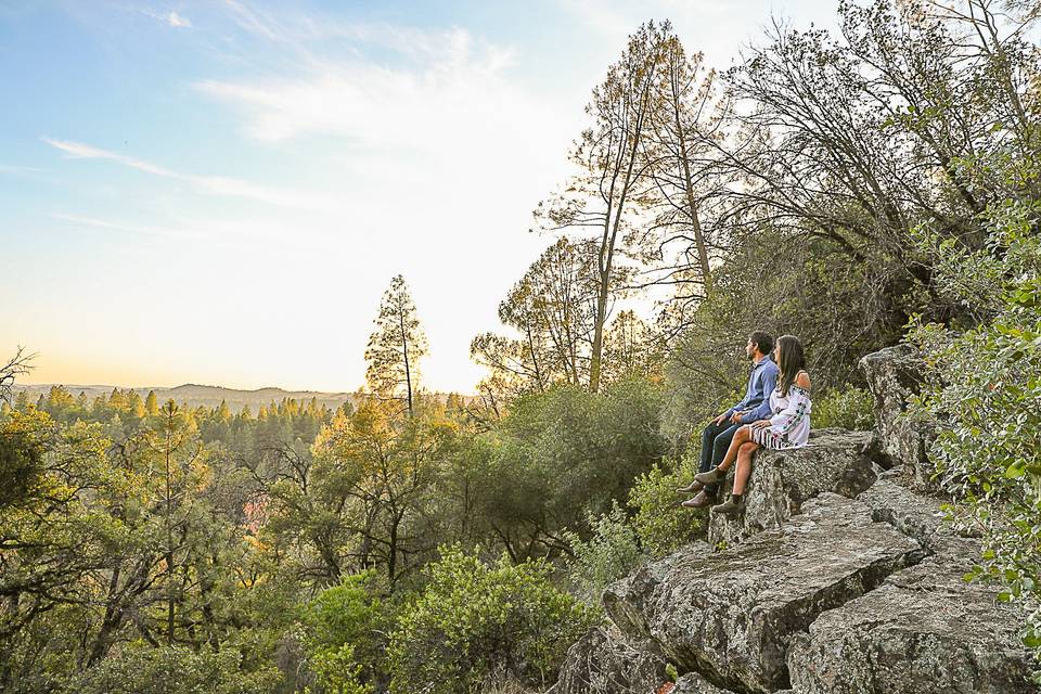 Couple on boulder w/view