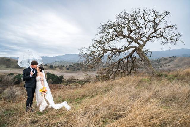 Paicines Ranch Rainy Day weddi