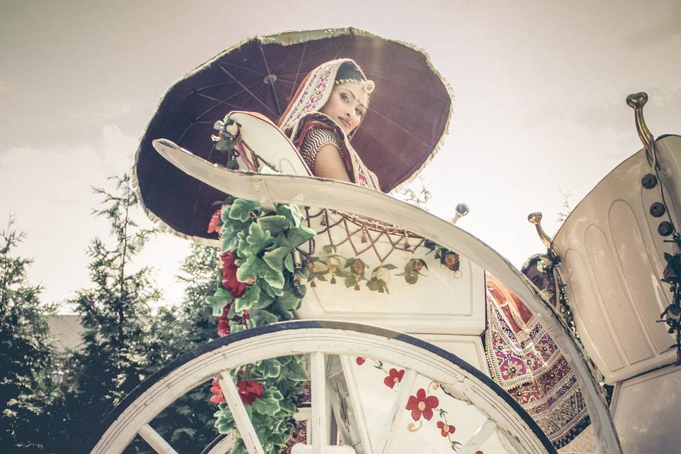 Couple on a horse-drawn carriage