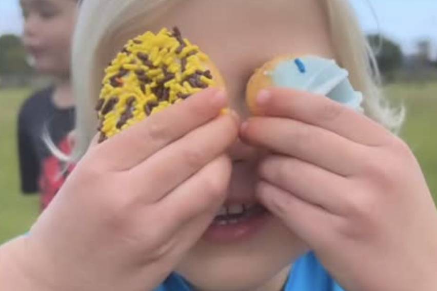 Mini donut eyes!