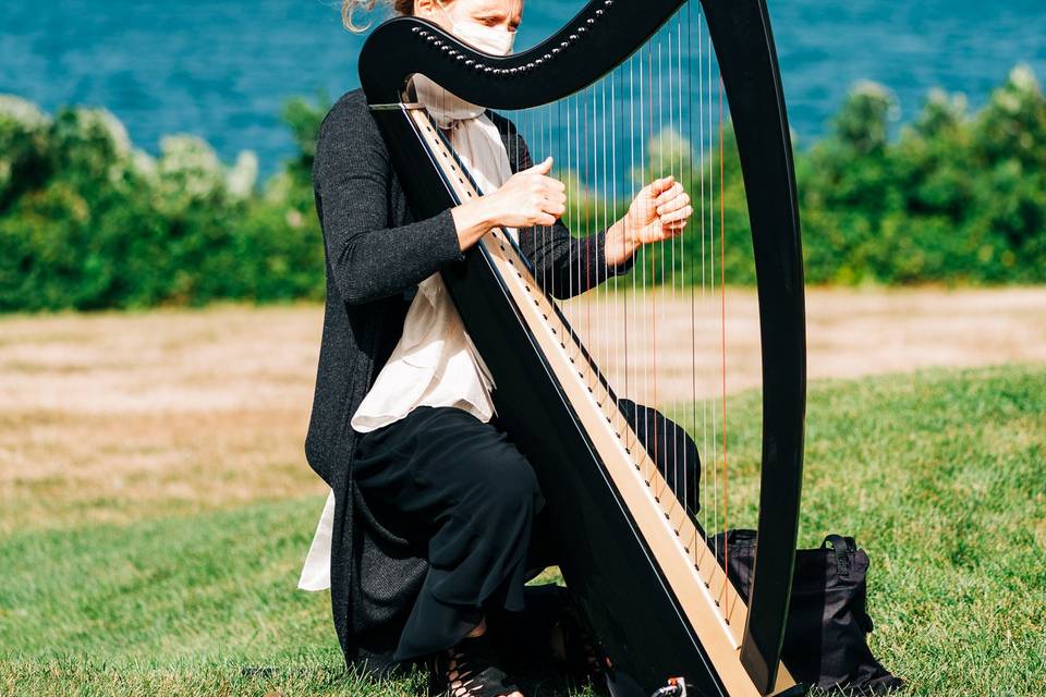 Performance by the water - Melissa Van Ruiten Photography