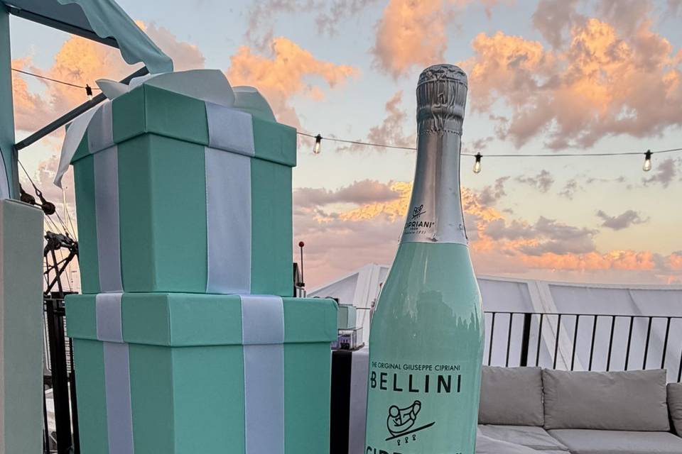 A little bubbly, a little blue