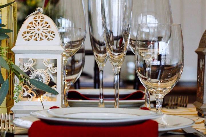 Table setting details