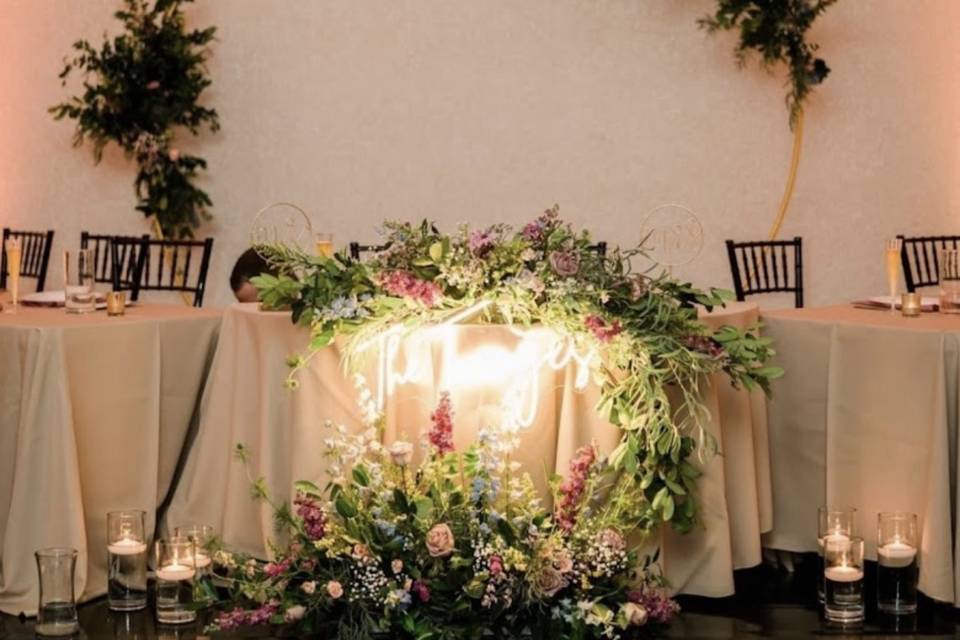 Sweetheart table