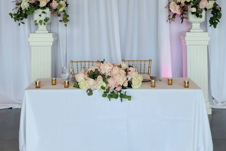 Sweetheart table