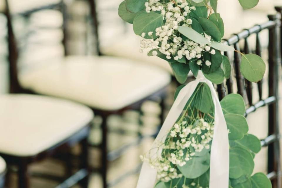 Aisle decor