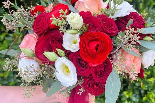 Red & White Bouquet