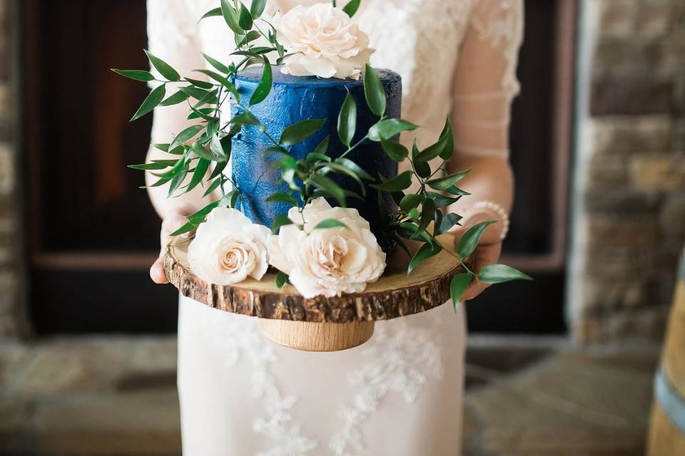 Flower cake for the bride