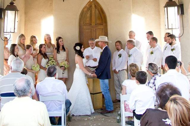 Giving of wedding rings