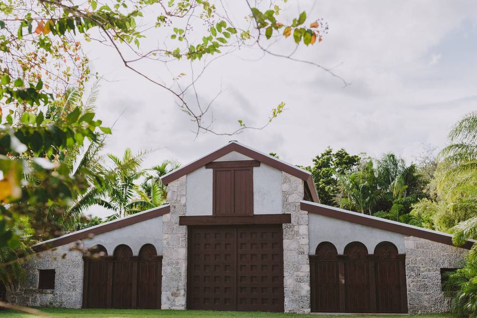 The barn