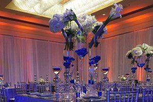 Table arrangement