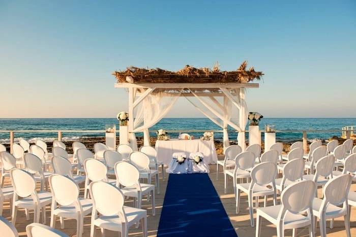 Beach wedding in Puglia