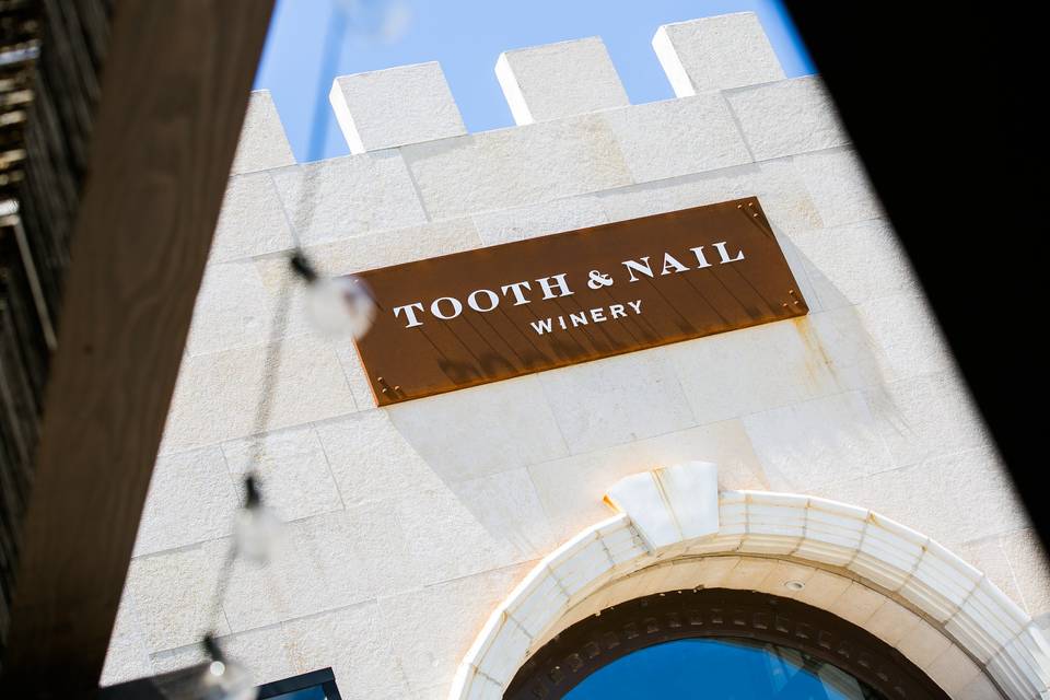 Tooth & Nail Winery