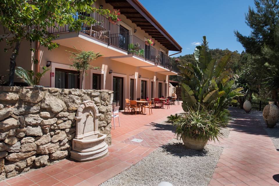Vecchia Masseria Charme & Relax