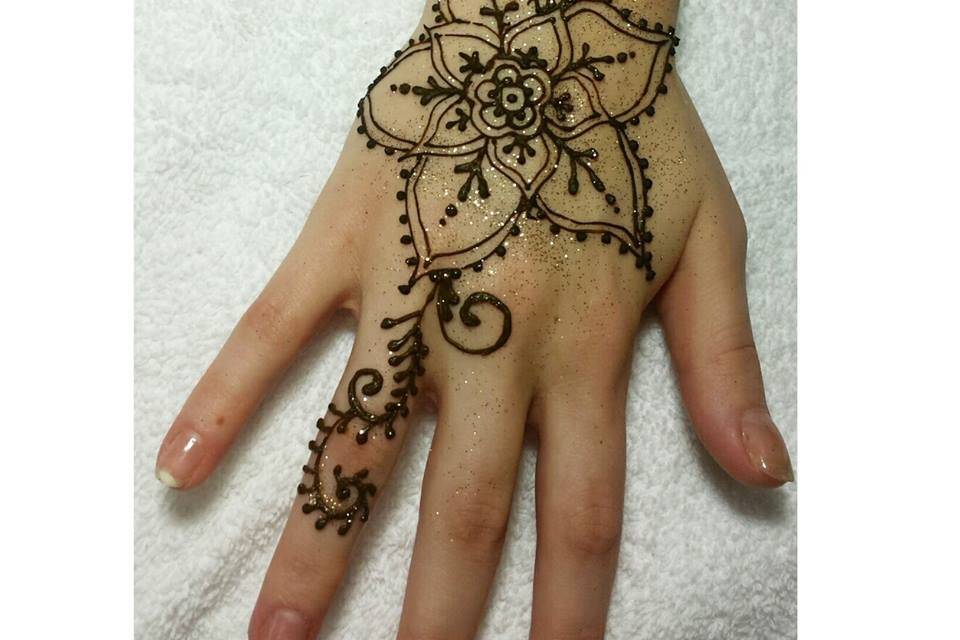 Henna with a touch of glitter