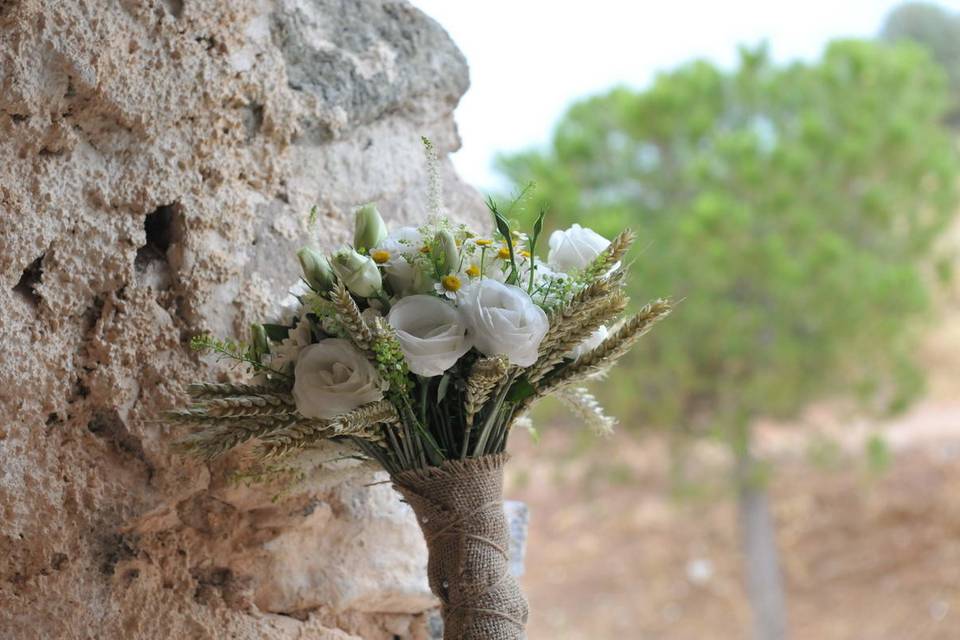 Ivory bridal bouquet