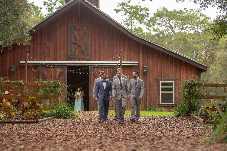 Bridle Oaks Barn