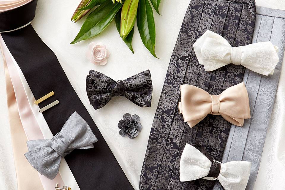 Black and White Weddings