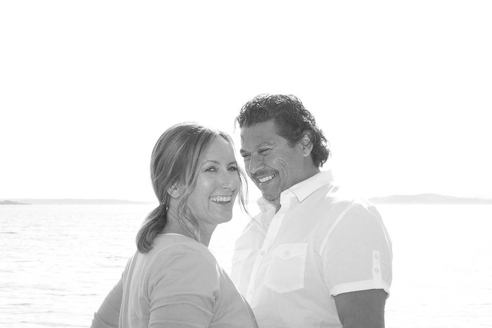 B&W engagement waterfront
